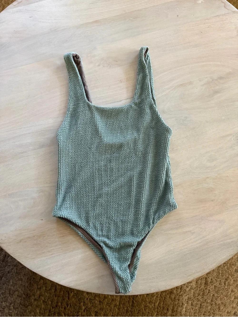 ACACIA SWIM - Picture 1 of 2